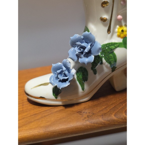 Vintage Ceramic Decorative Shoe/Boot with Flowers 4"x2"x5" tall - Picture 5 of 8